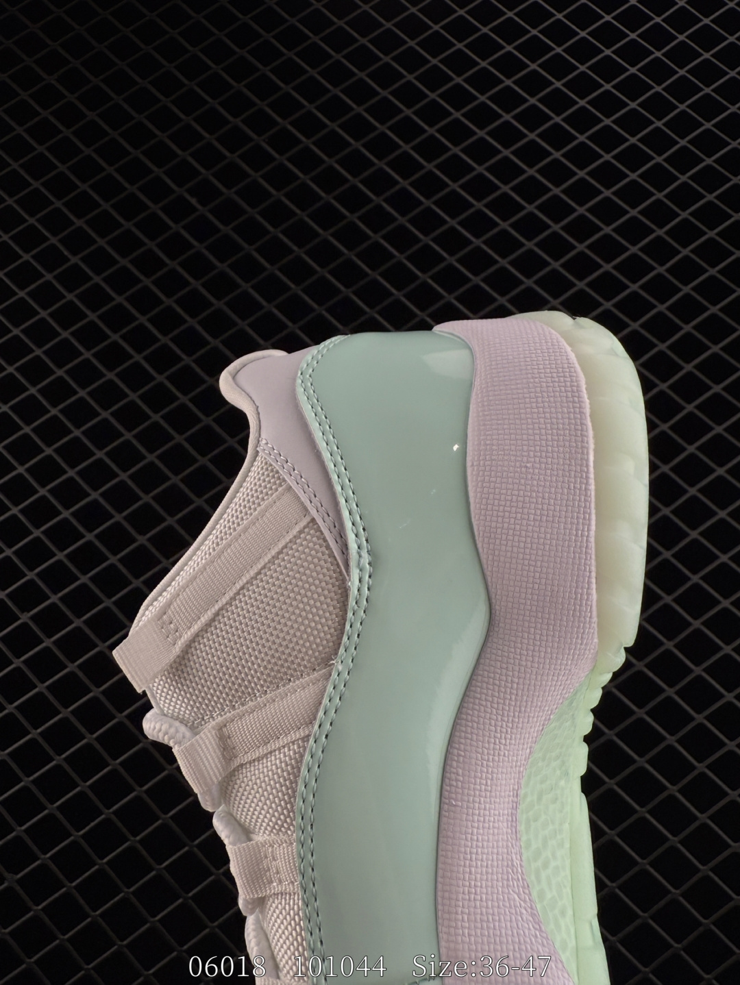 Nike Air Jordan 11 Retro Low